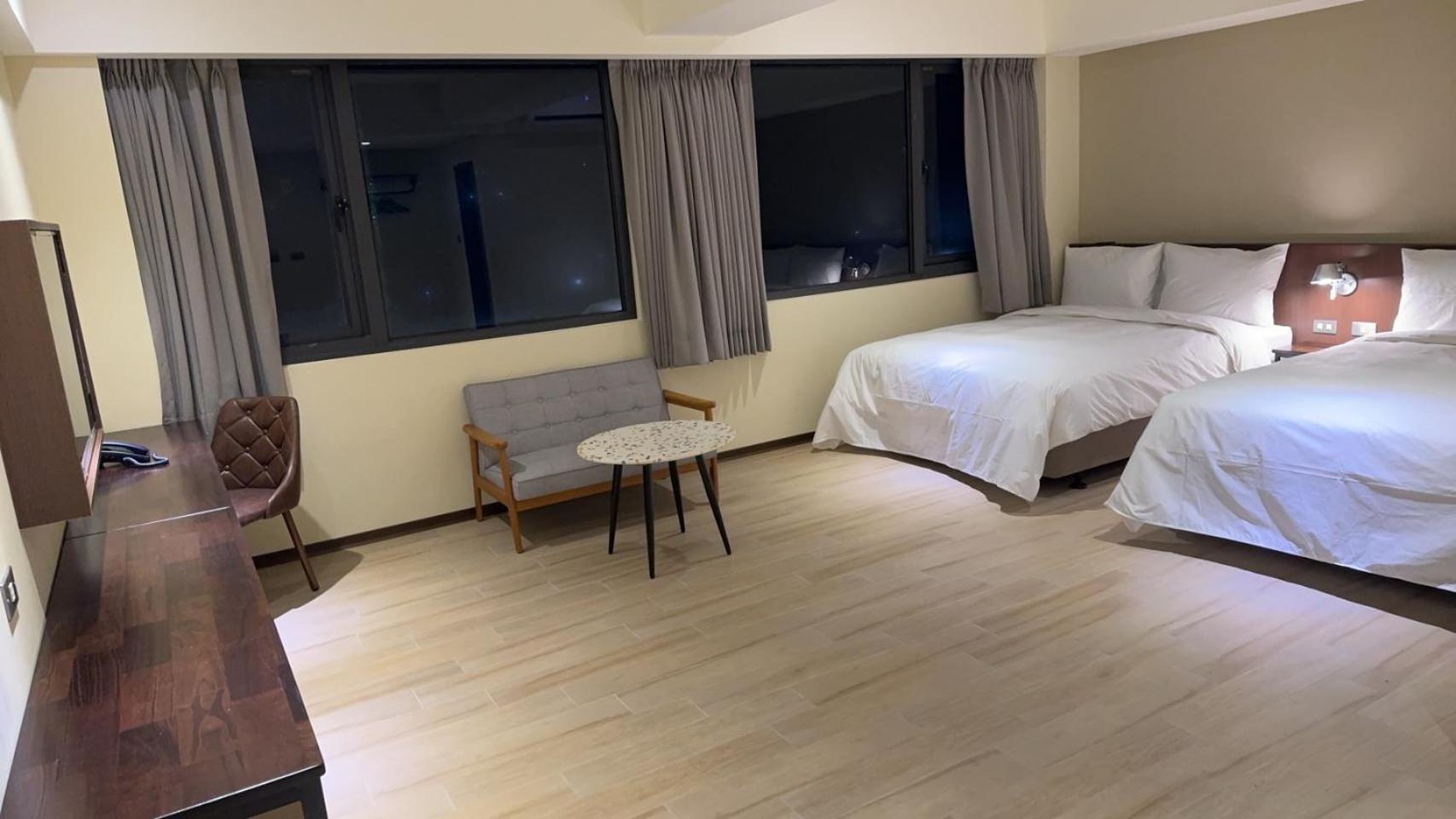 享住新大華館 Hotell Chilung Exteriör bild