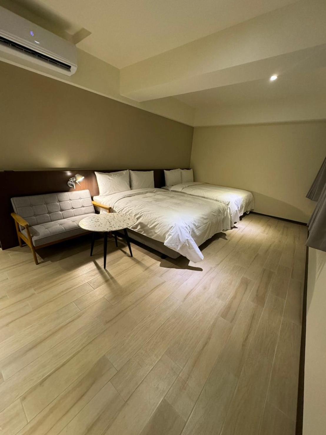 享住新大華館 Hotell Chilung Exteriör bild