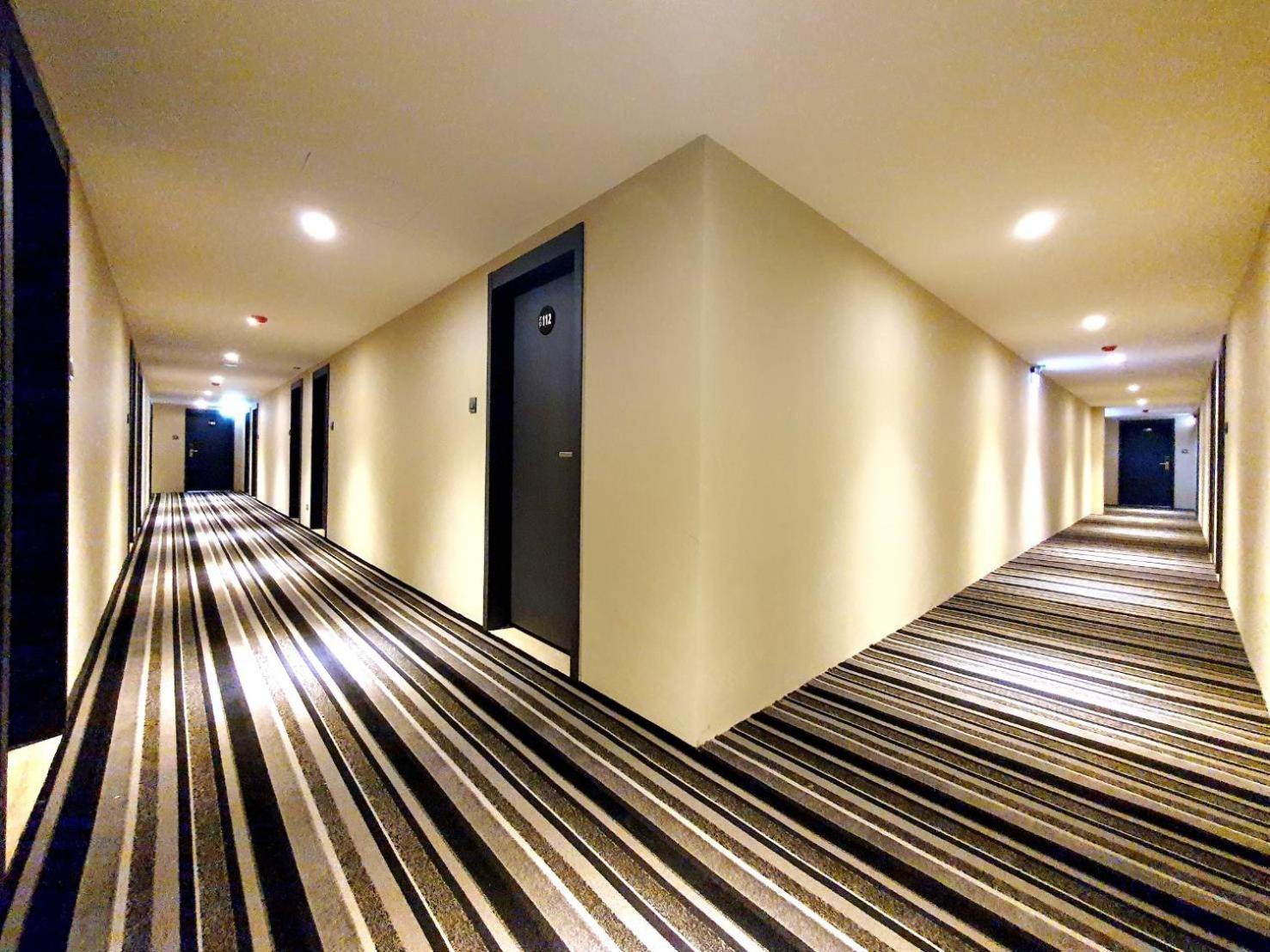 享住新大華館 Hotell Chilung Exteriör bild