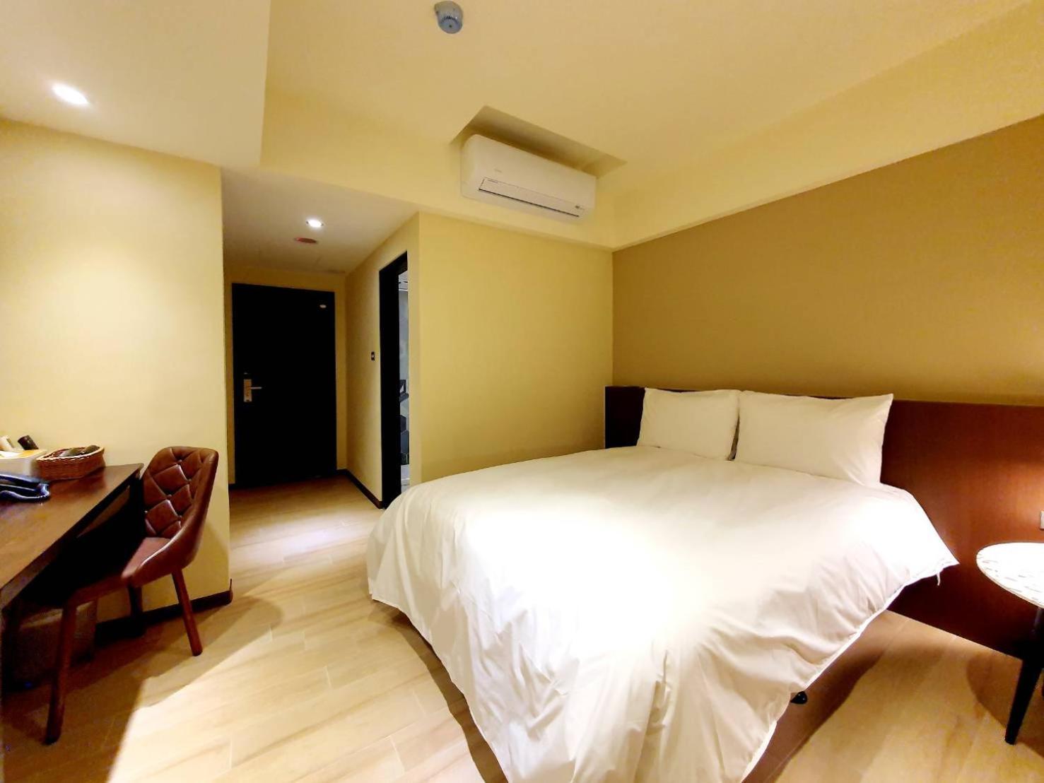 享住新大華館 Hotell Chilung Exteriör bild