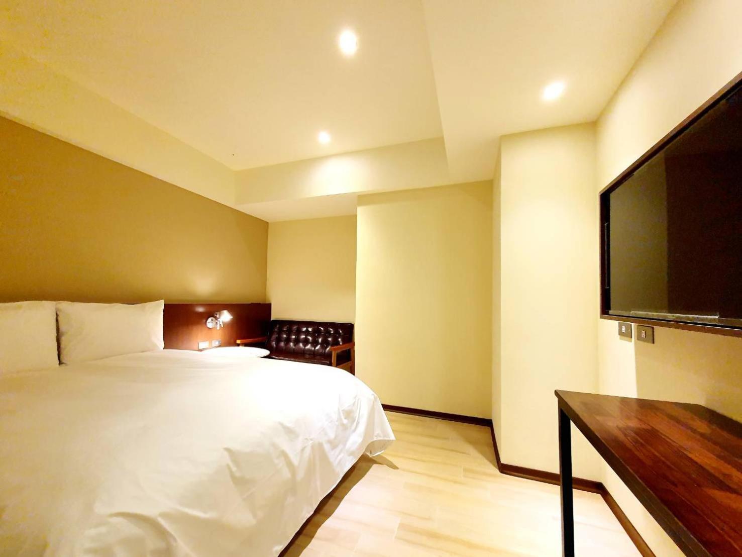 享住新大華館 Hotell Chilung Exteriör bild
