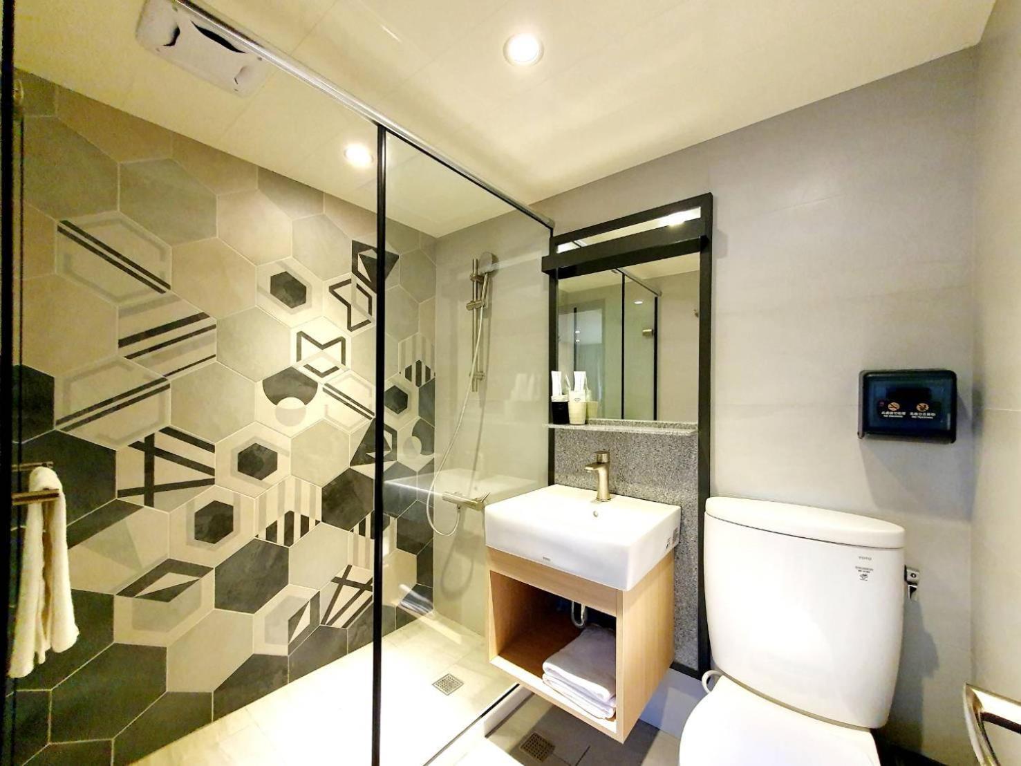 享住新大華館 Hotell Chilung Exteriör bild