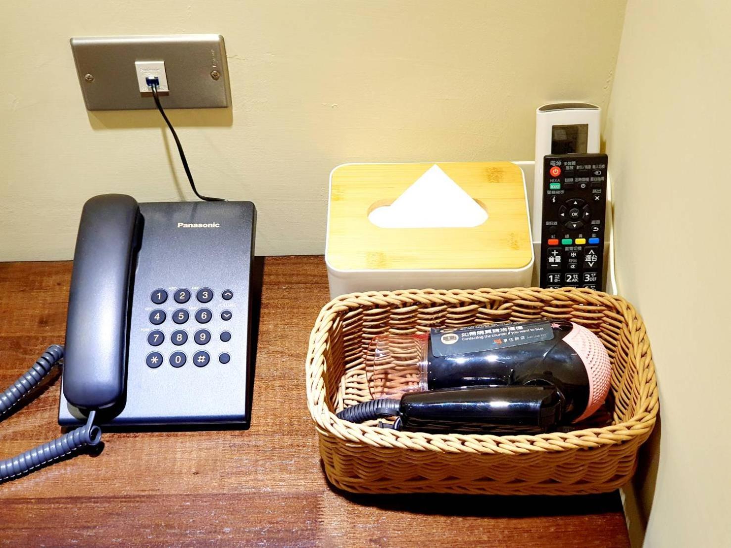 享住新大華館 Hotell Chilung Exteriör bild