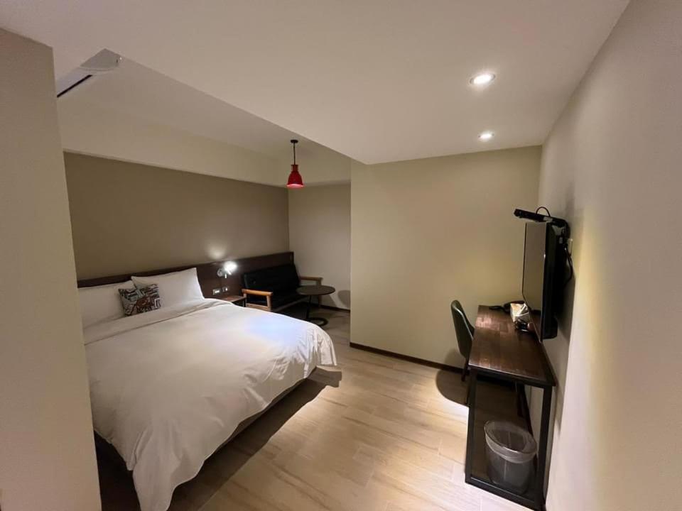 享住新大華館 Hotell Chilung Exteriör bild