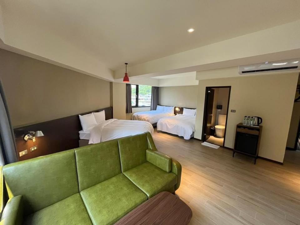 享住新大華館 Hotell Chilung Exteriör bild