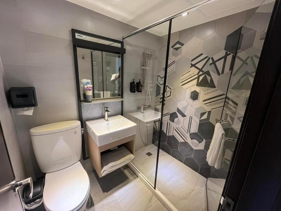 享住新大華館 Hotell Chilung Exteriör bild