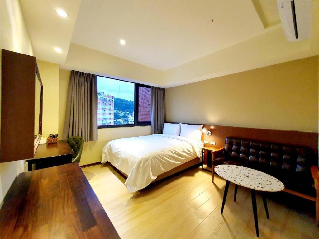 享住新大華館 Hotell Chilung Exteriör bild