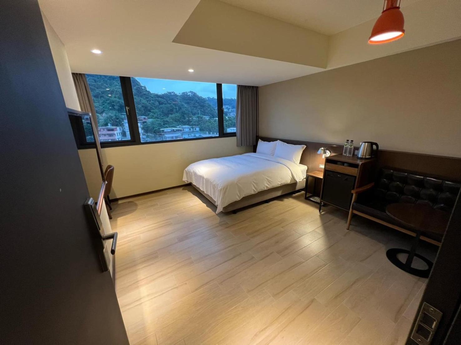 享住新大華館 Hotell Chilung Exteriör bild